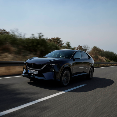2027 Mazda CX-6e Nightfall Violet Front View