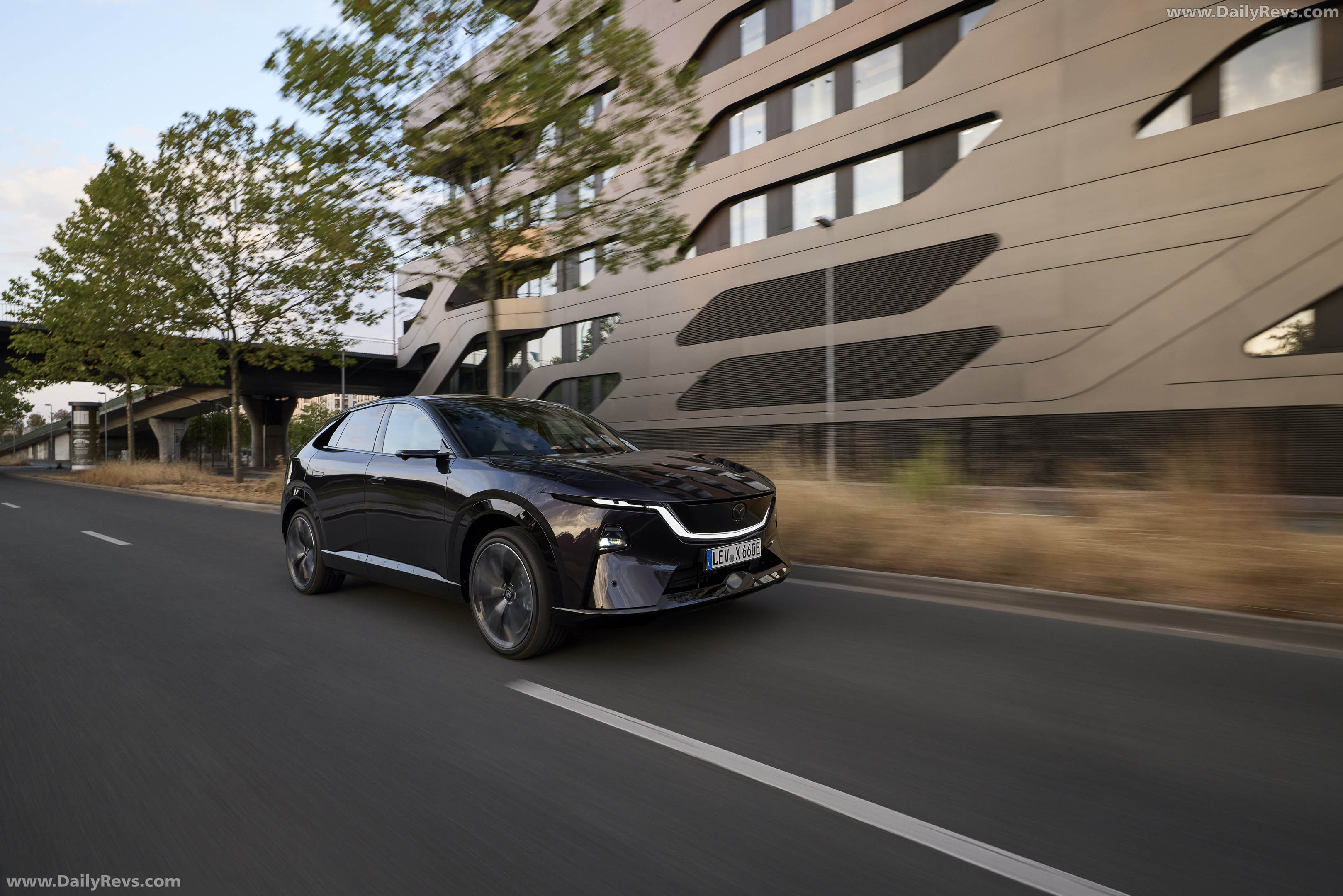 2027 Mazda CX-6e Nightfall Violet Front View