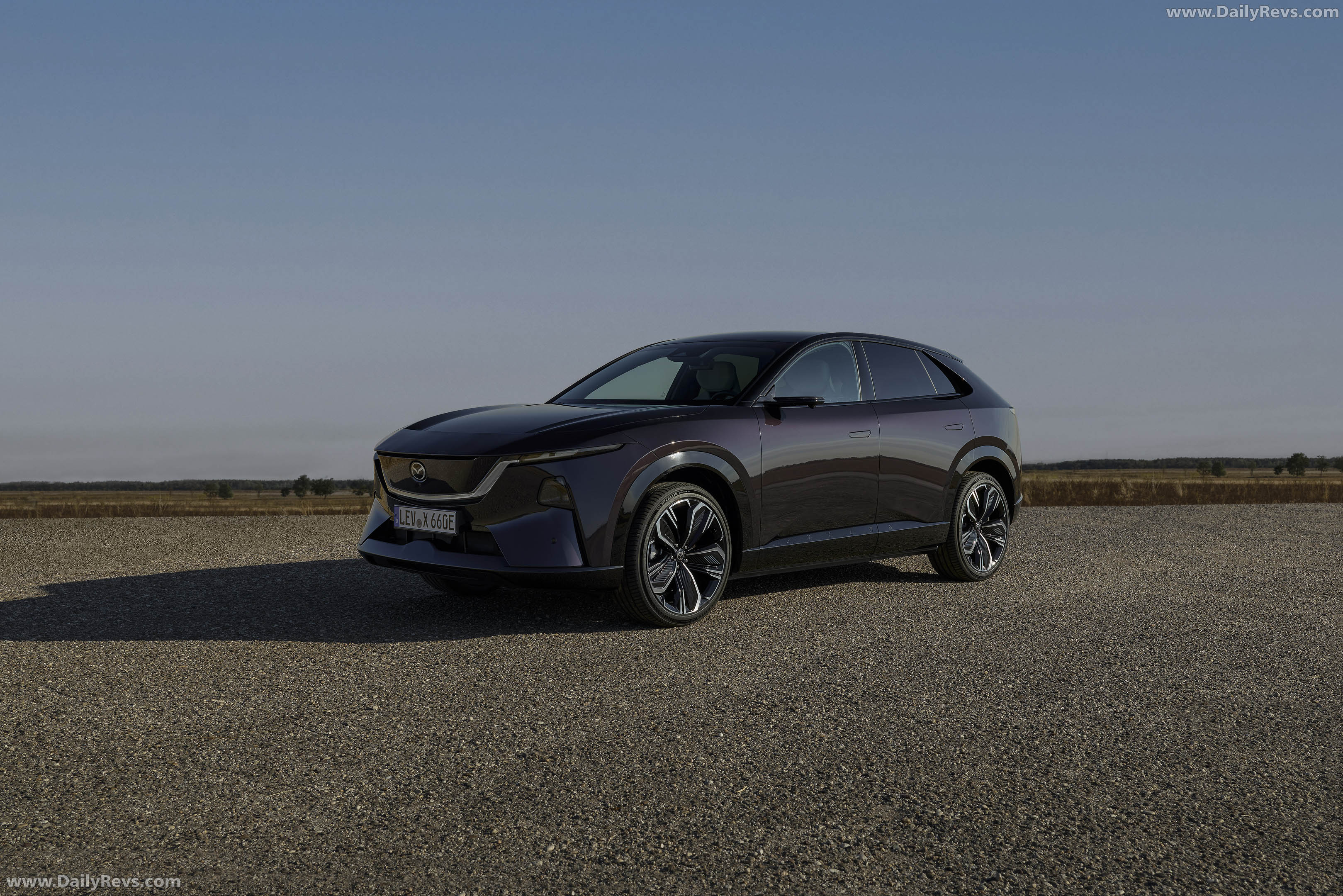 2027 Mazda CX-6e Nightfall Violet Front View