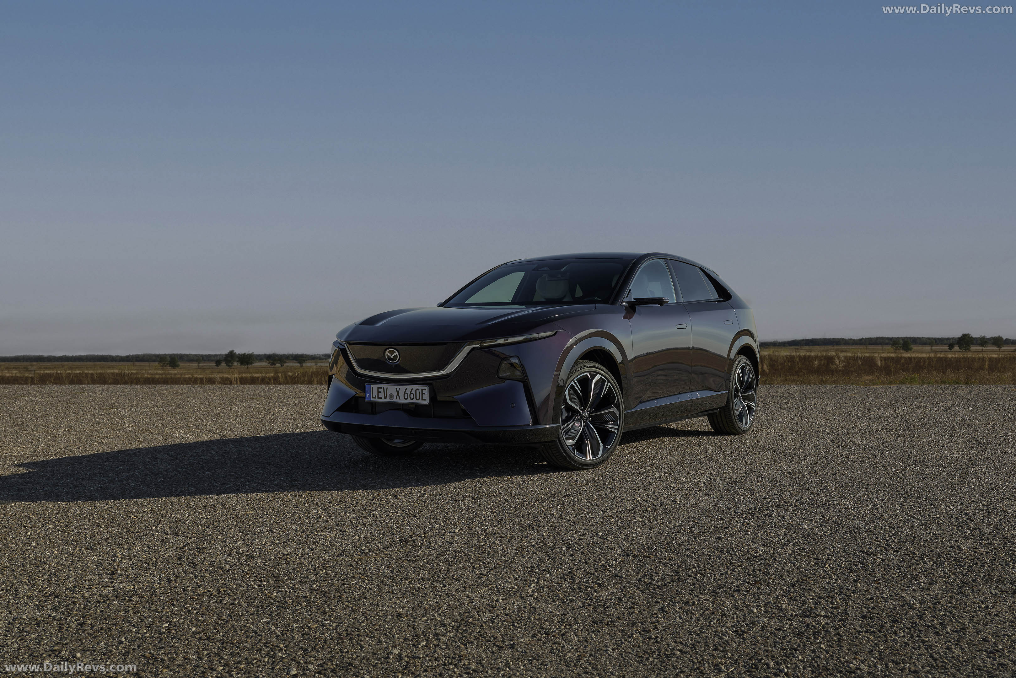2027 Mazda CX-6e Nightfall Violet Front View