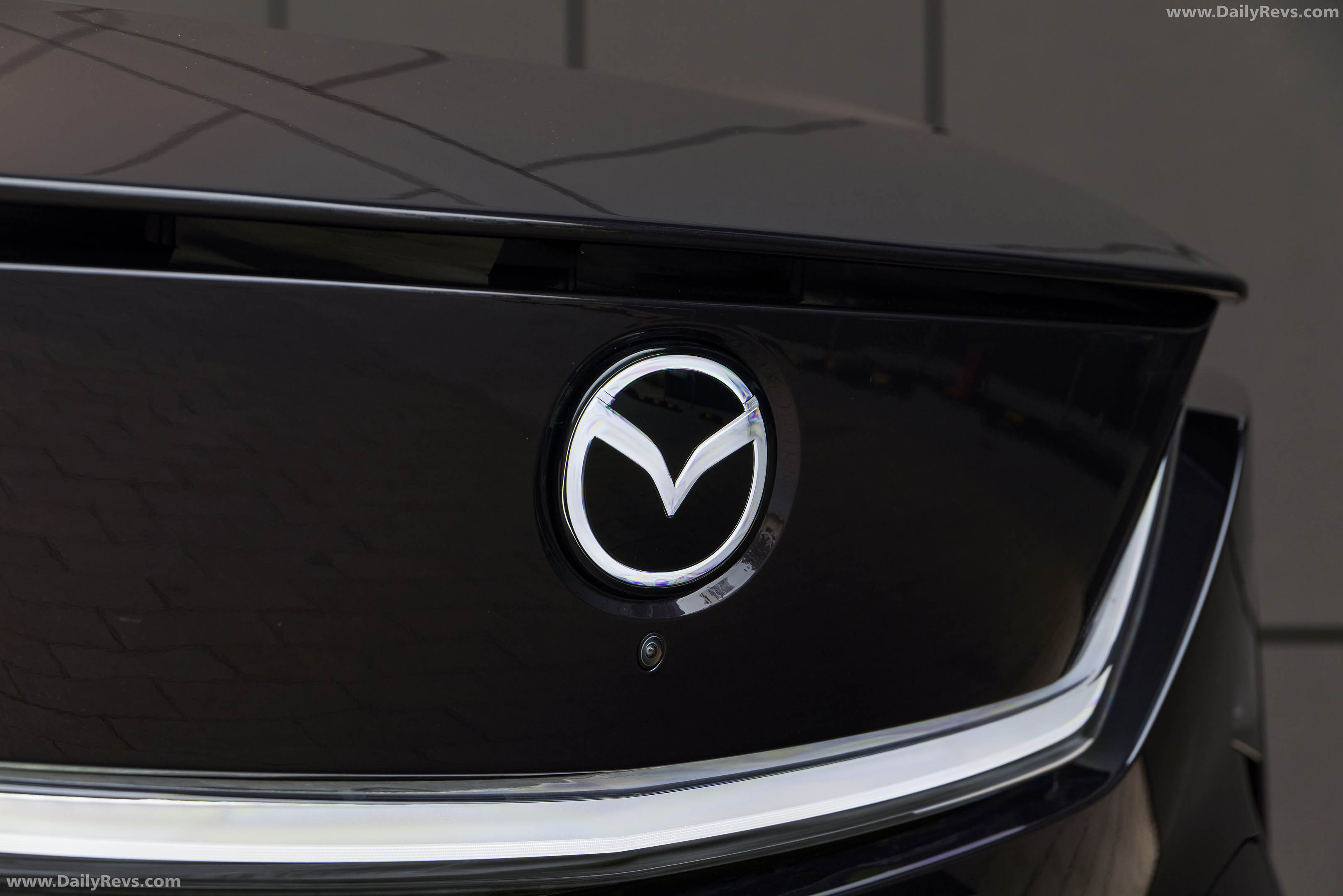 2027 Mazda CX-6e Nightfall Violet Exterior