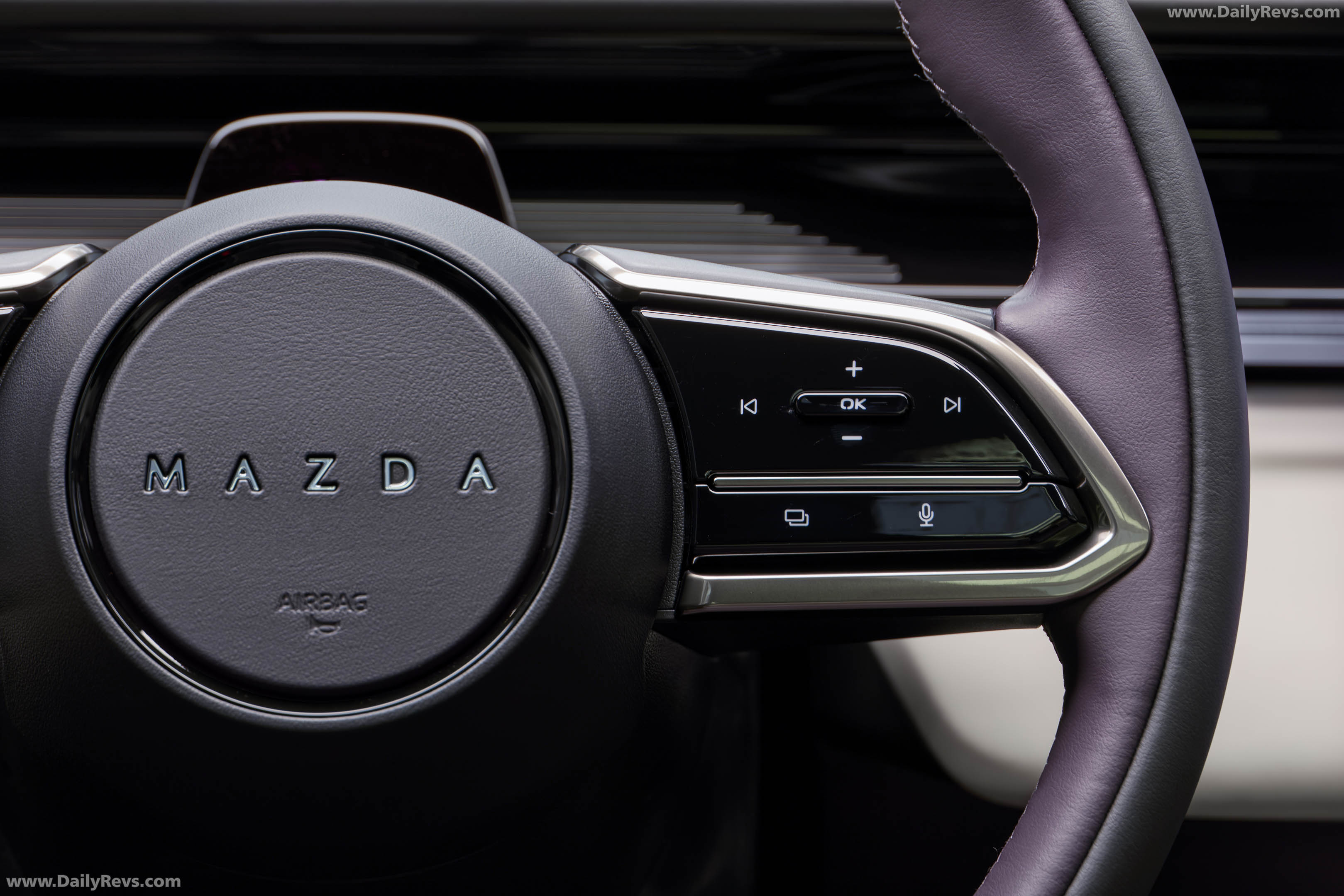 2027 Mazda CX-6e Nightfall Violet Interior