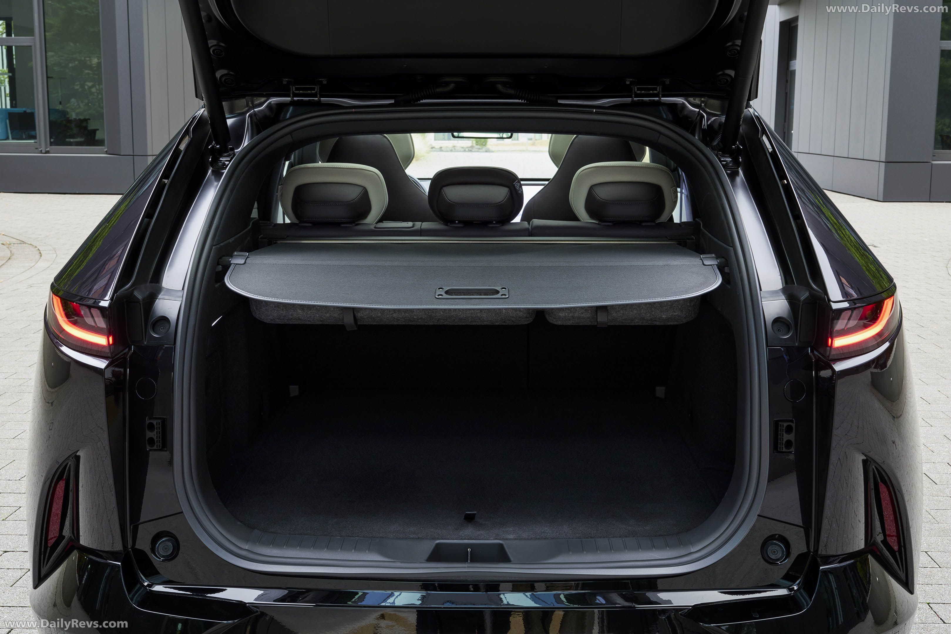 2027 Mazda CX-6e Nightfall Violet Interior