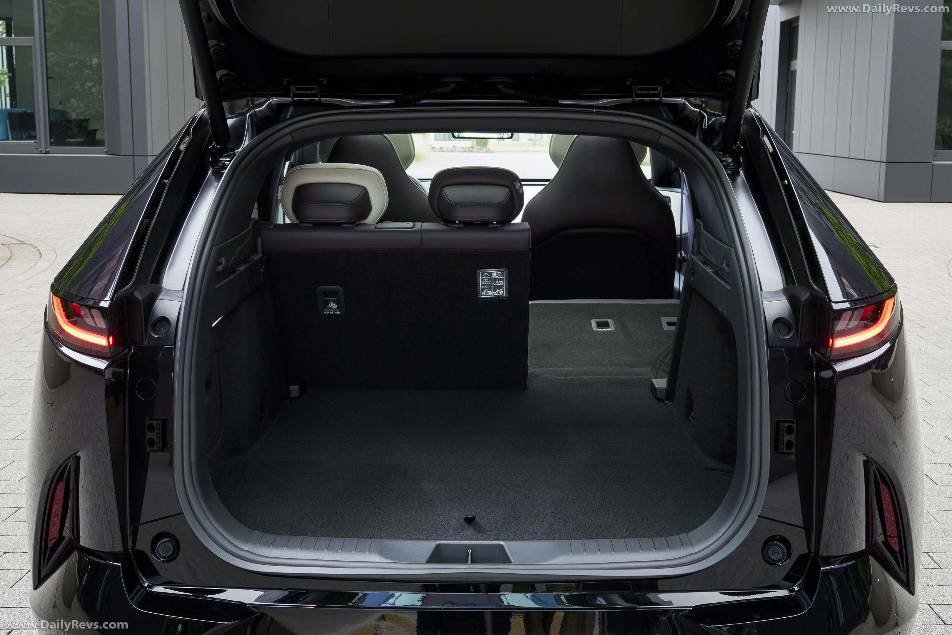 2027 Mazda CX-6e Nightfall Violet Interior
