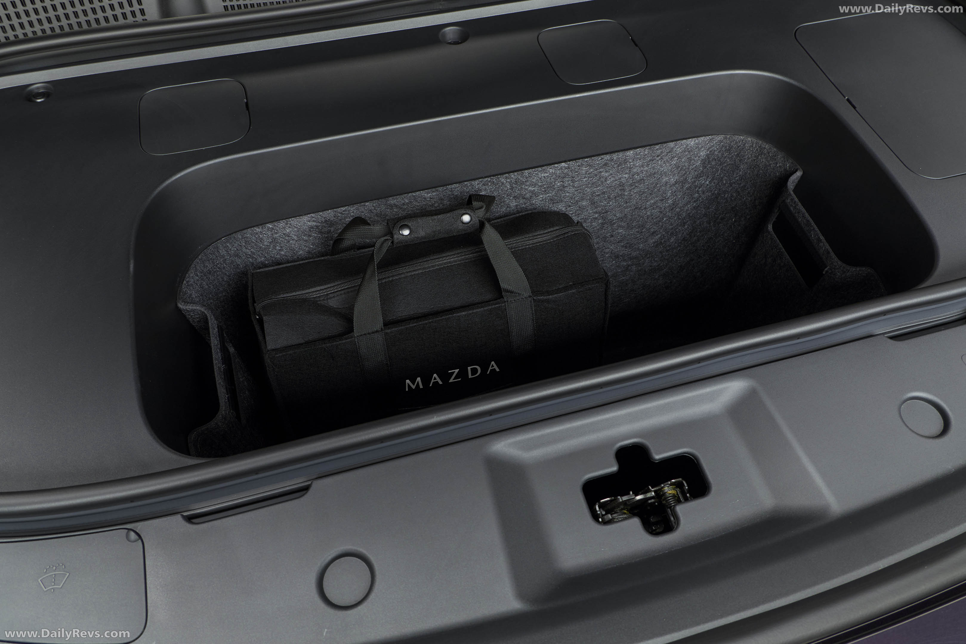 2027 Mazda CX-6e Nightfall Violet Interior