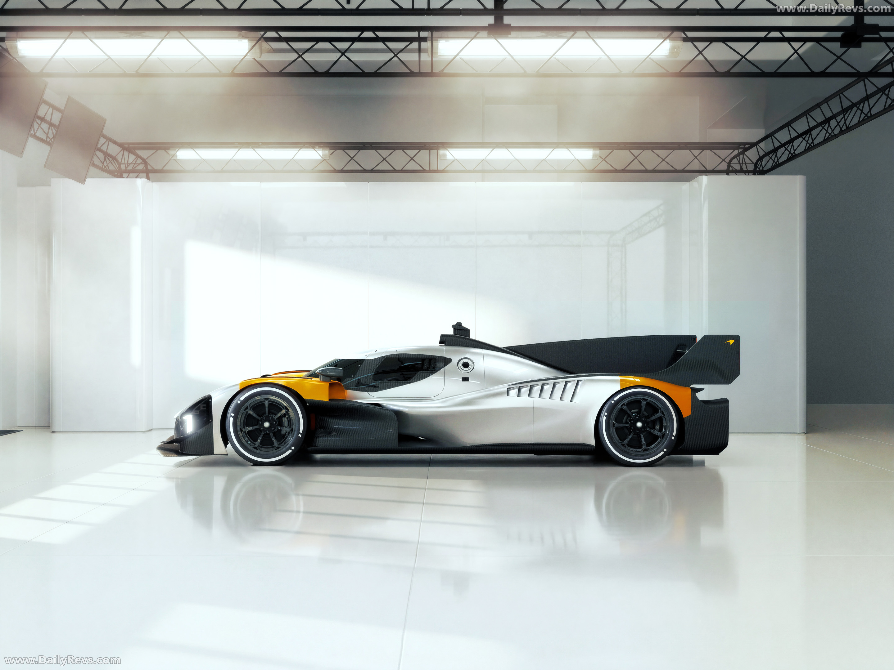 2027 McLaren MCL-HY GTR Side View