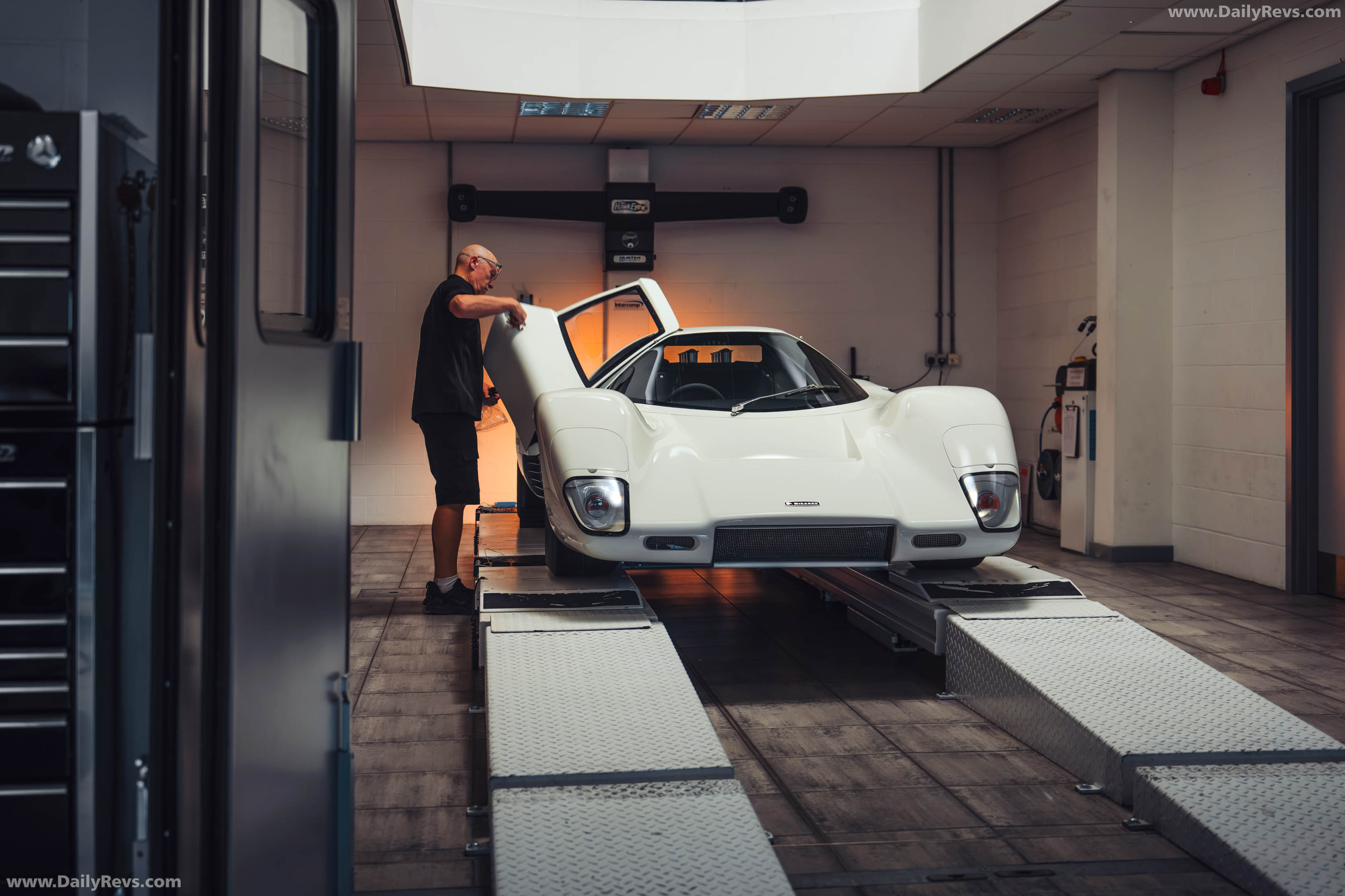 1969 McLaren M6GT Front View