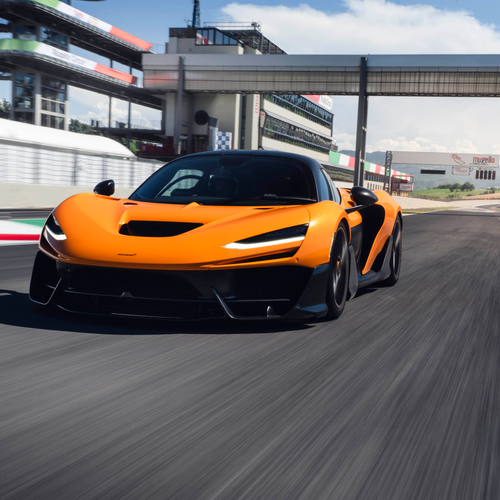2025 McLaren W1 UK Version Front View