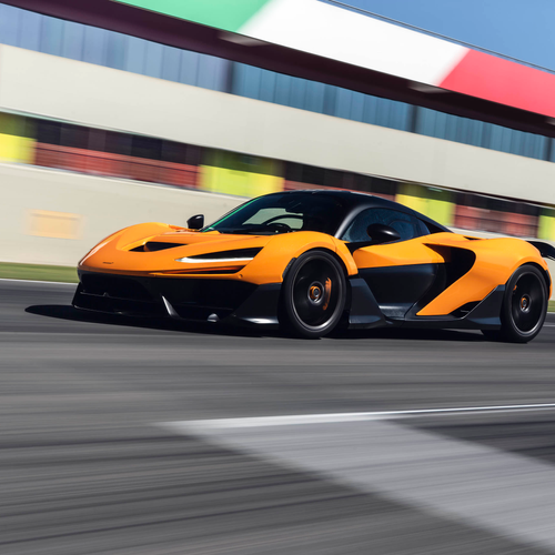 2025 McLaren W1 UK Version Front View