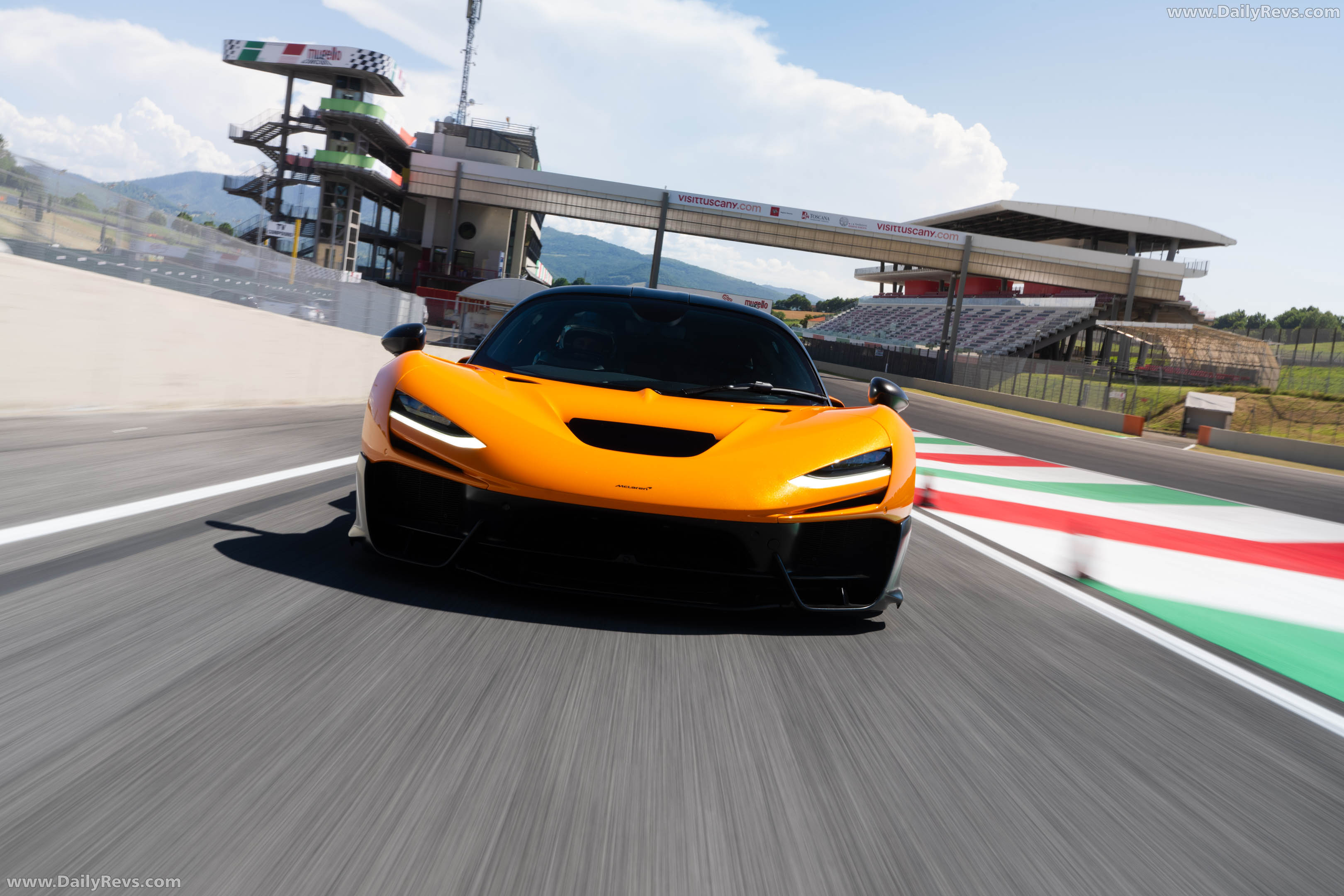 2025 McLaren W1 UK Version Front View