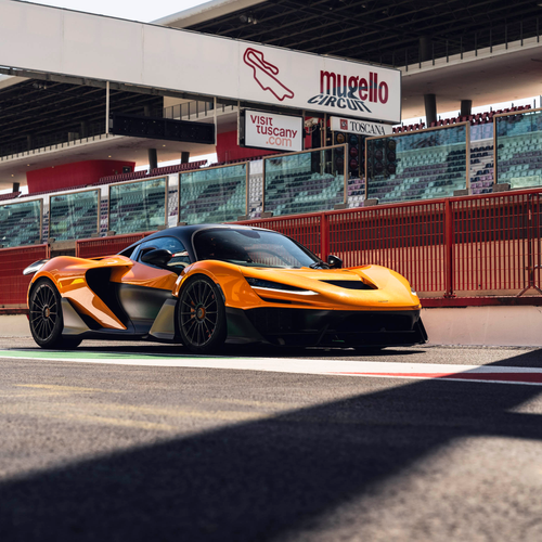 2025 McLaren W1 UK Version Front View