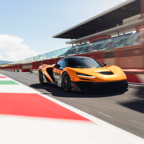 2025 McLaren W1 UK Version Front View