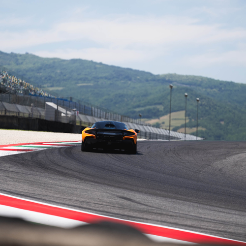 2025 McLaren W1 UK Version Rear View