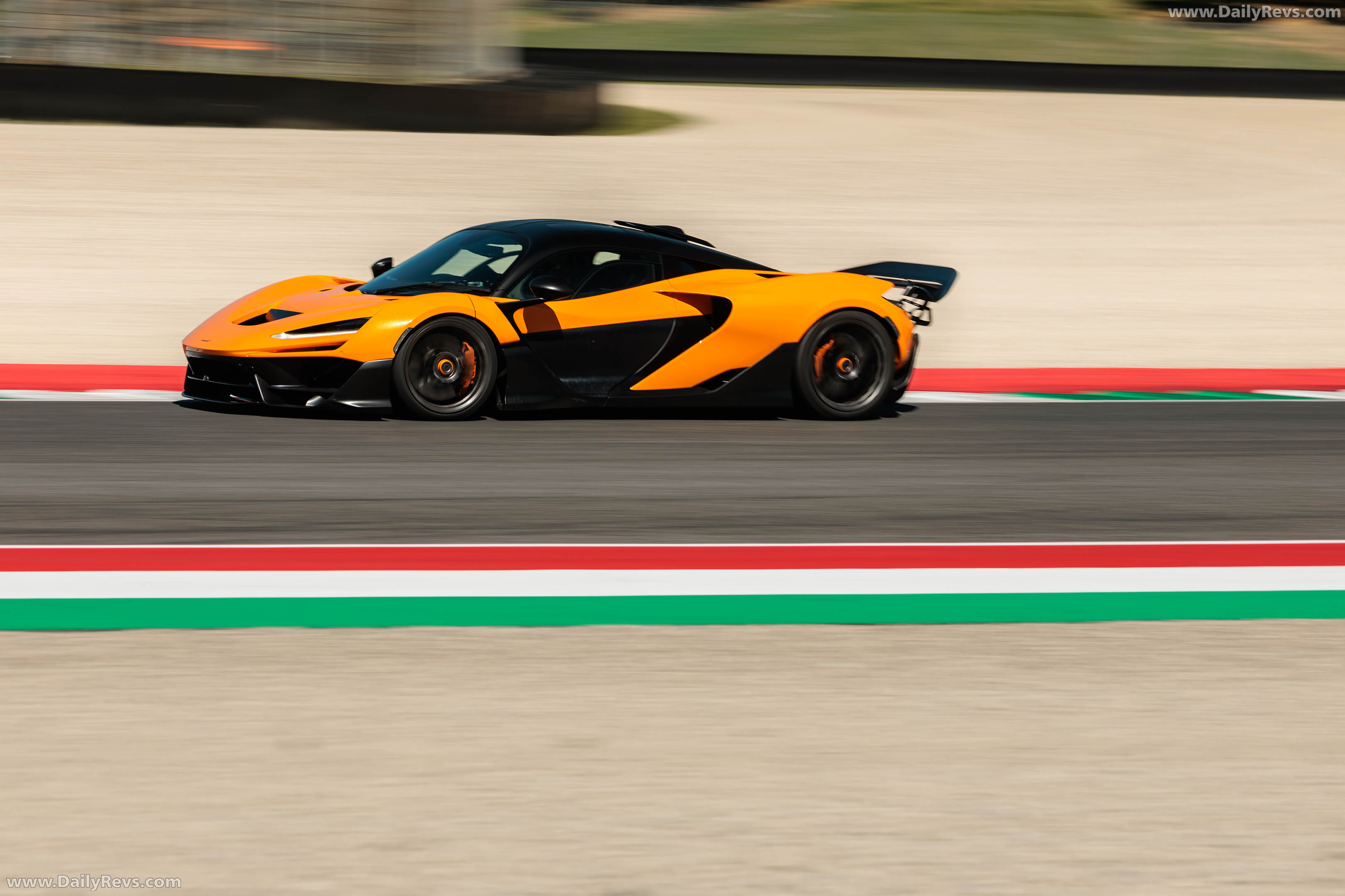 2025 McLaren W1 UK Version Side View