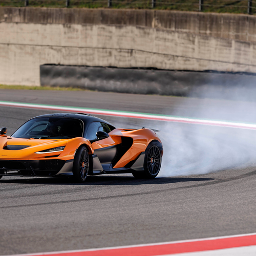 2025 McLaren W1 UK Version Front View