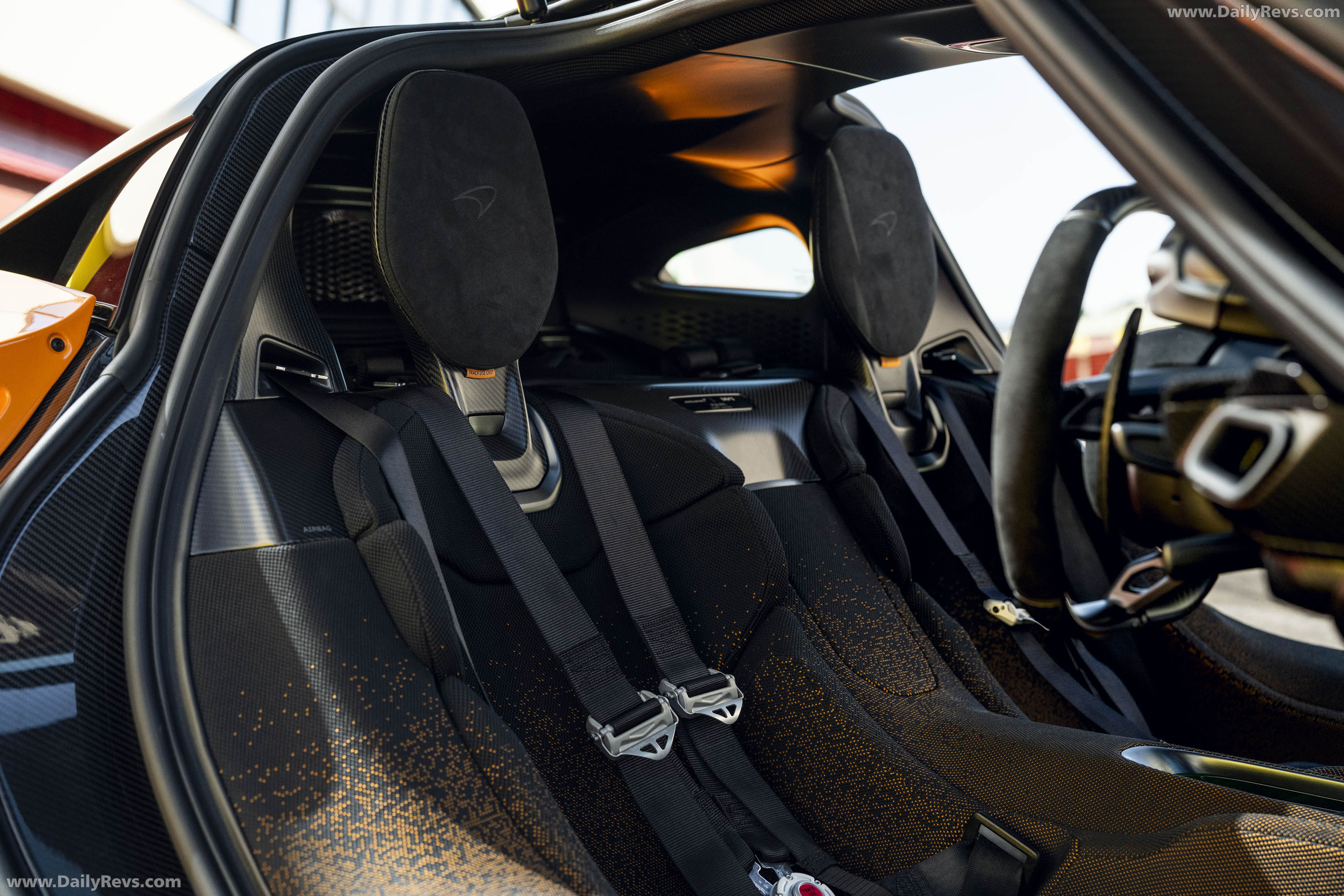 2025 McLaren W1 UK Version Interior