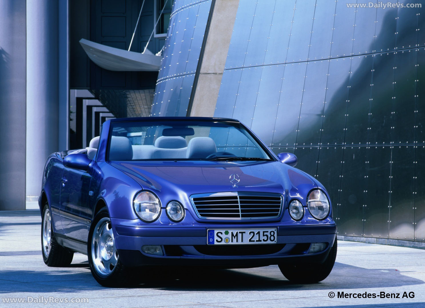 1998 Mercedes-Benz CLK Cabriolet C208 Front View