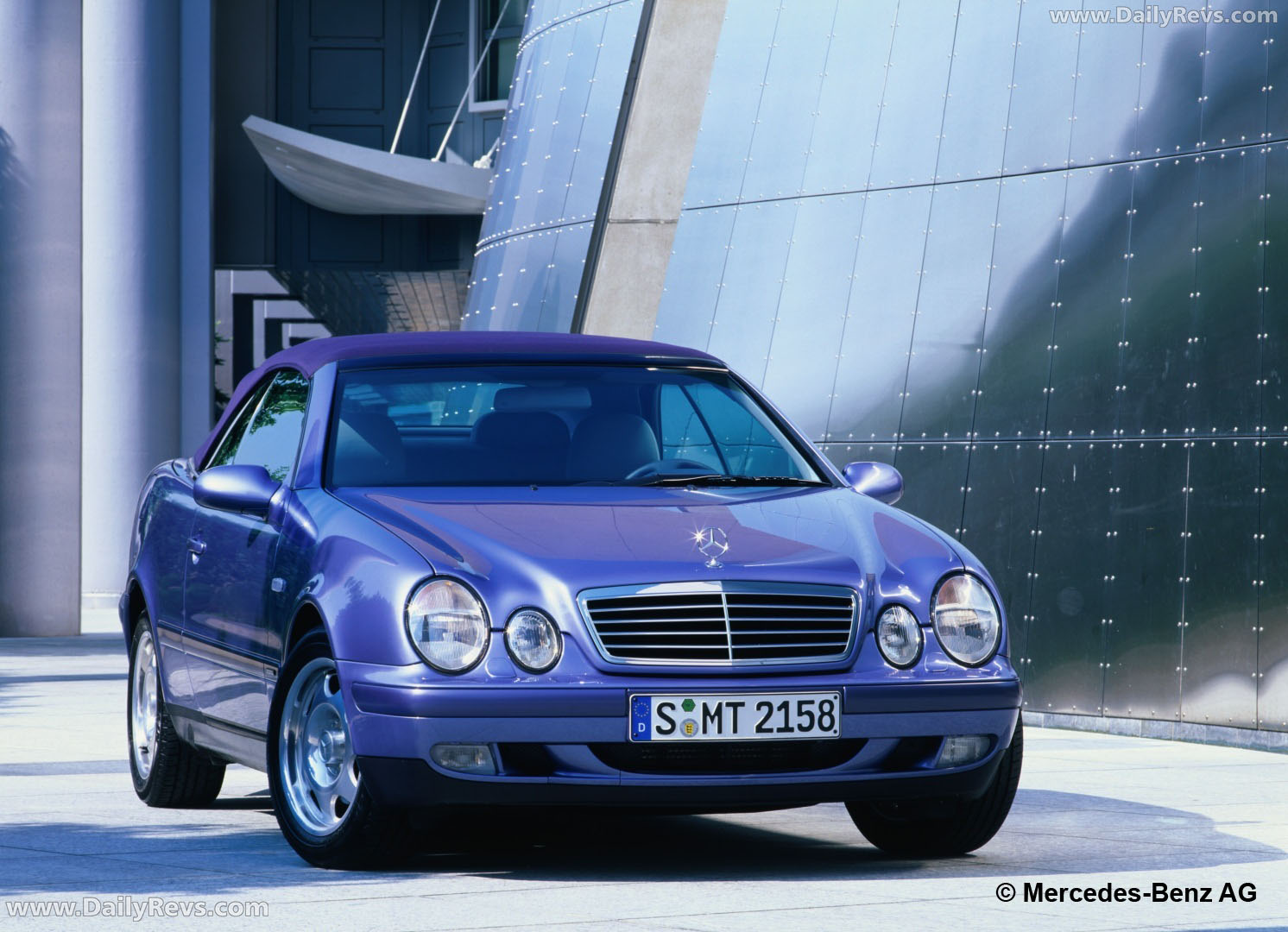 1998 Mercedes-Benz CLK Cabriolet C208 Front View