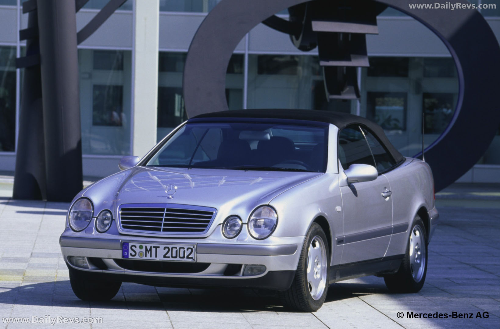 1998 Mercedes-Benz CLK Cabriolet C208 Front View