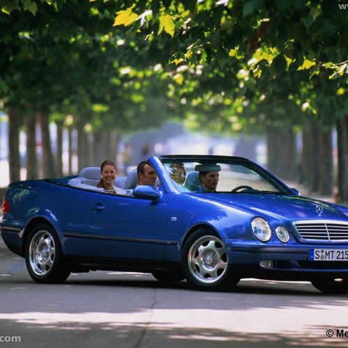 1998 Mercedes-Benz CLK Cabriolet C208 Front View