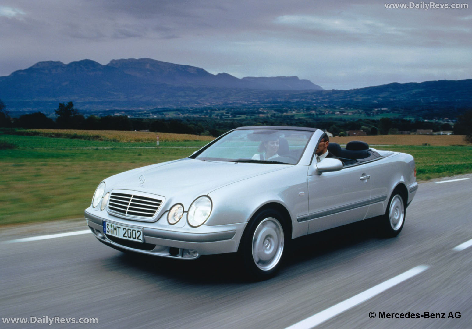 1998 Mercedes-Benz CLK Cabriolet C208 Front View