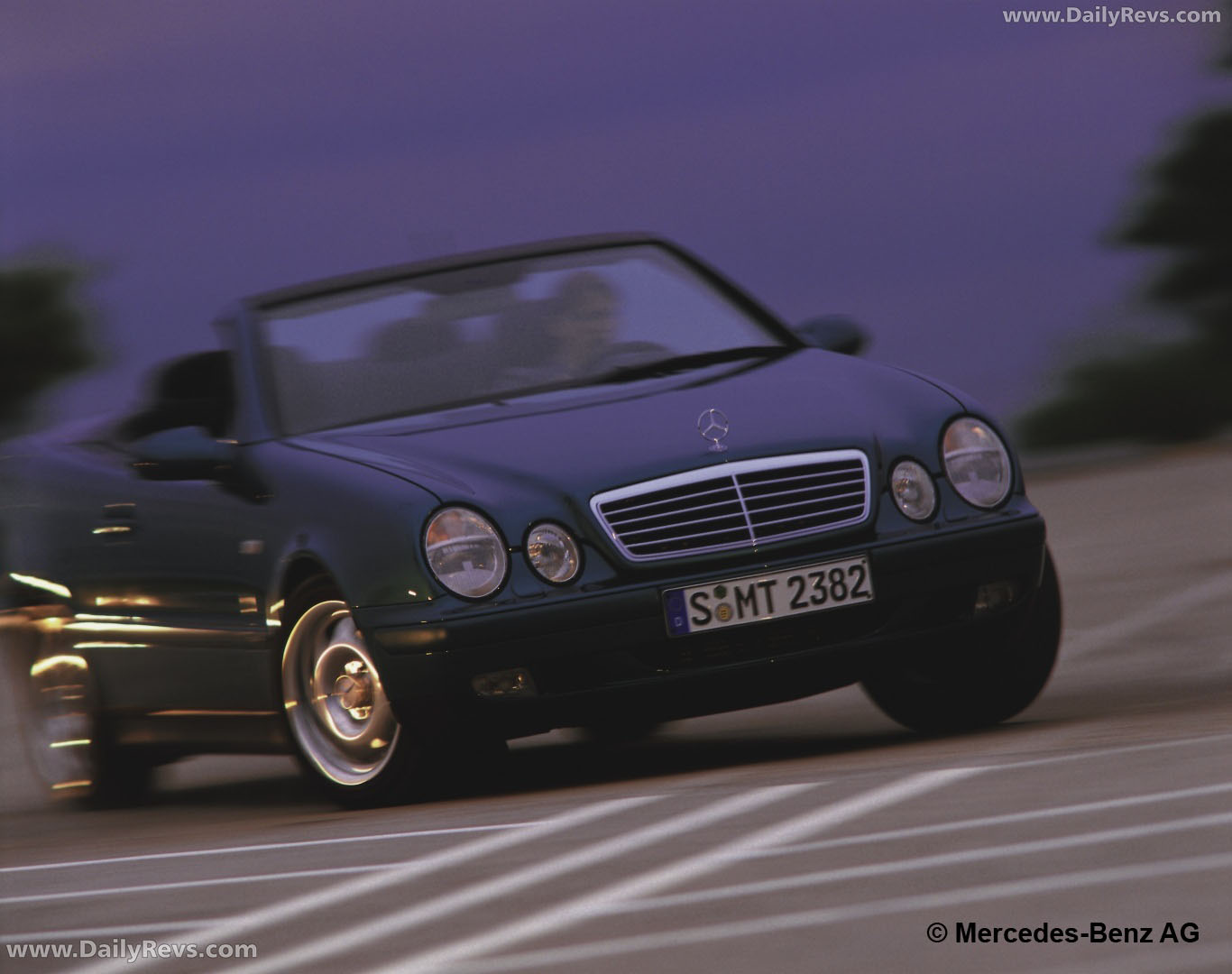 1998 Mercedes-Benz CLK Cabriolet C208 Front View