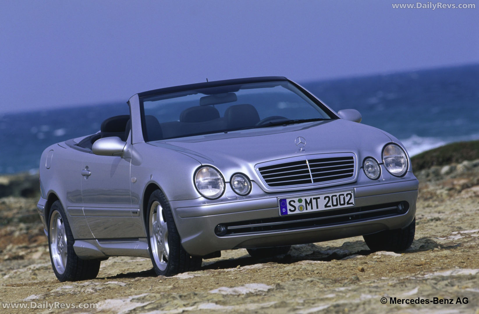 1998 Mercedes-Benz CLK Cabriolet C208 Front View