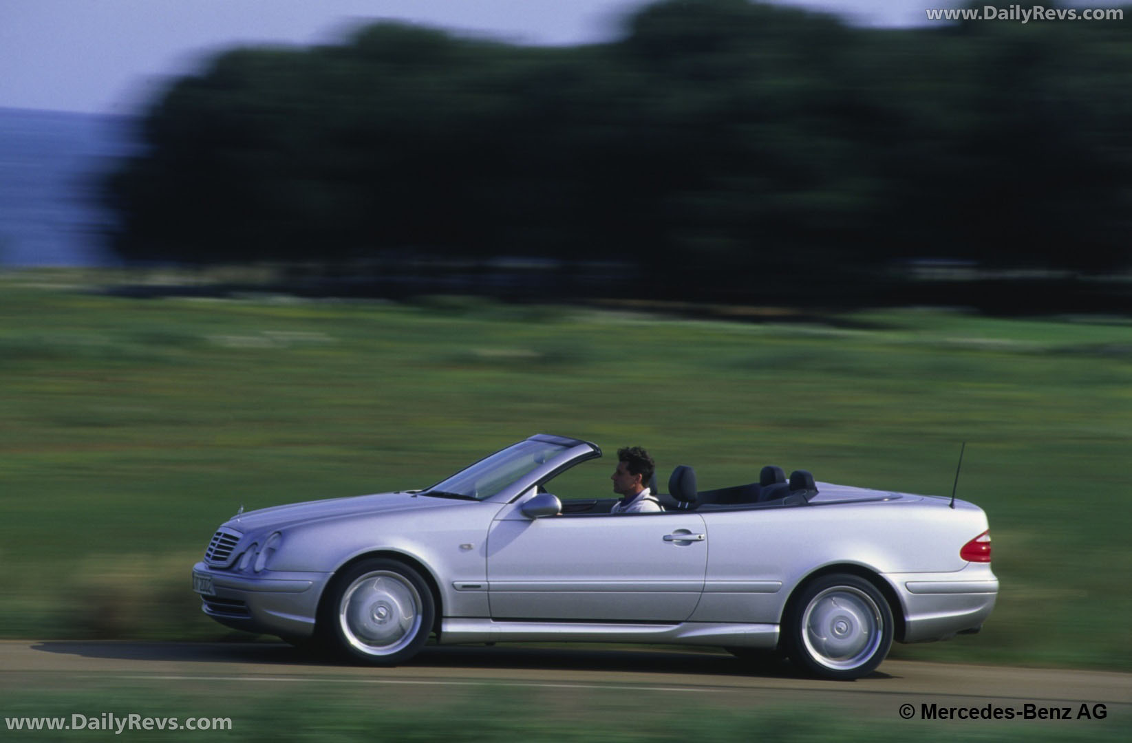 1998 Mercedes-Benz CLK Cabriolet C208 Side View
