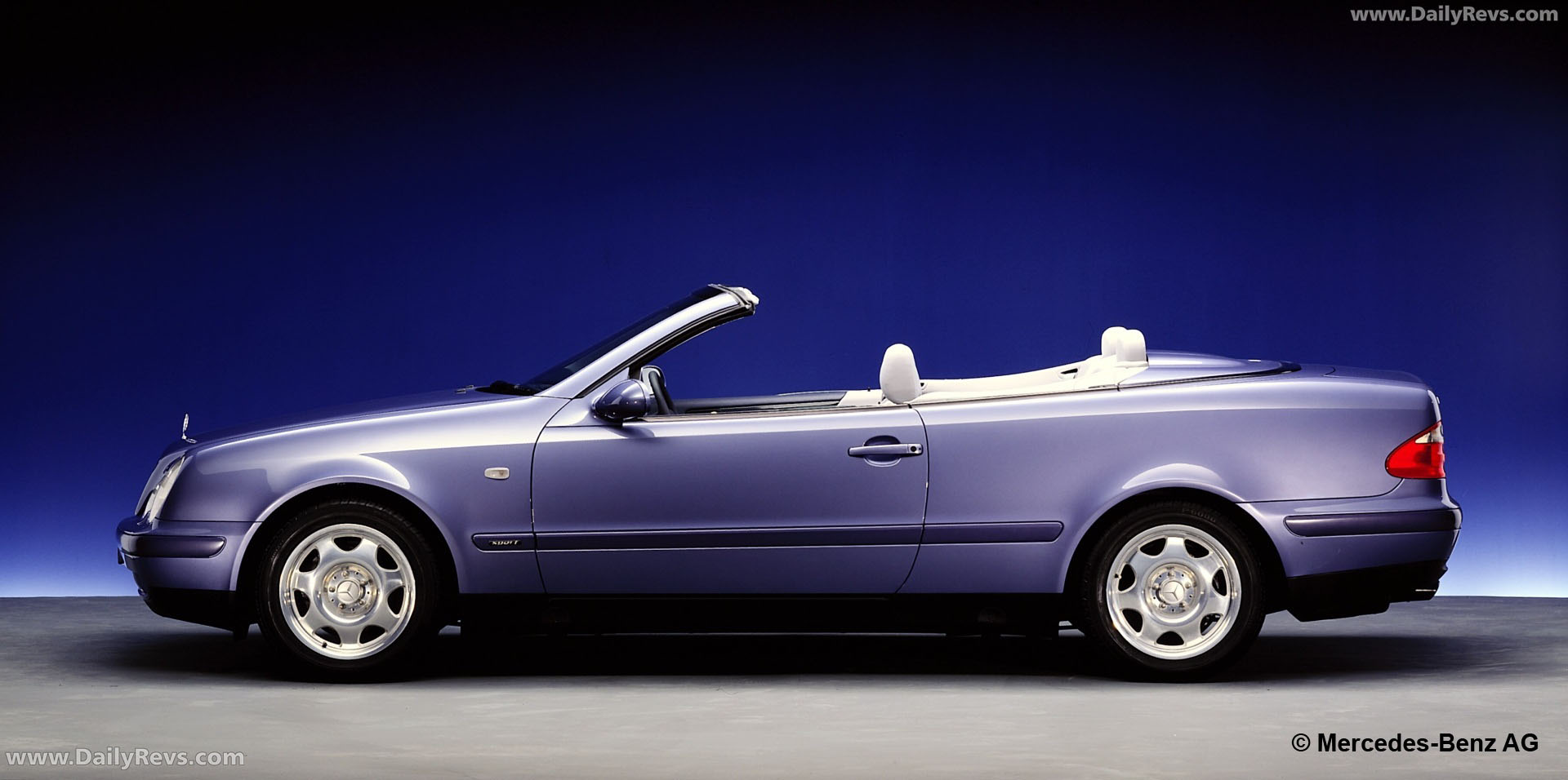 1998 Mercedes-Benz CLK Cabriolet C208 Side View