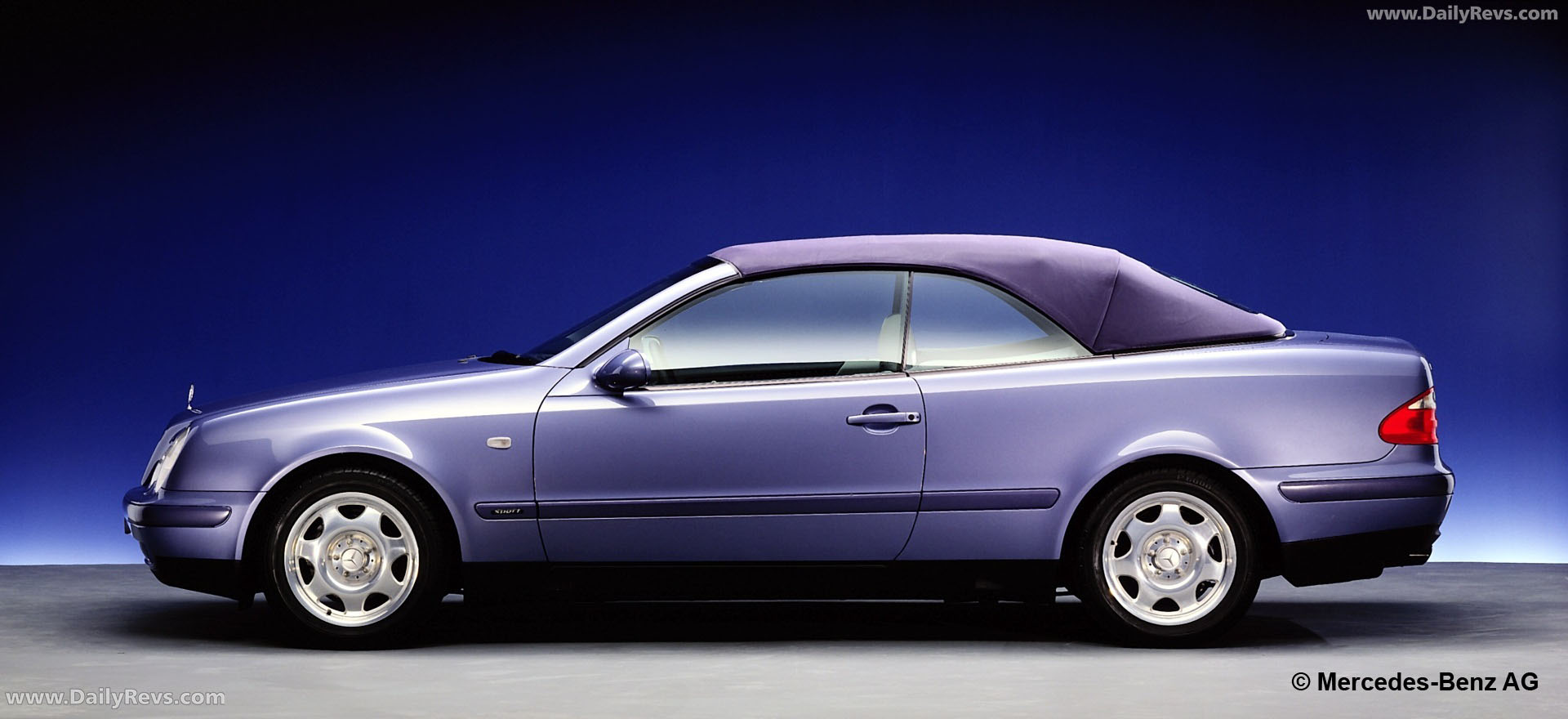 1998 Mercedes-Benz CLK Cabriolet C208 Side View