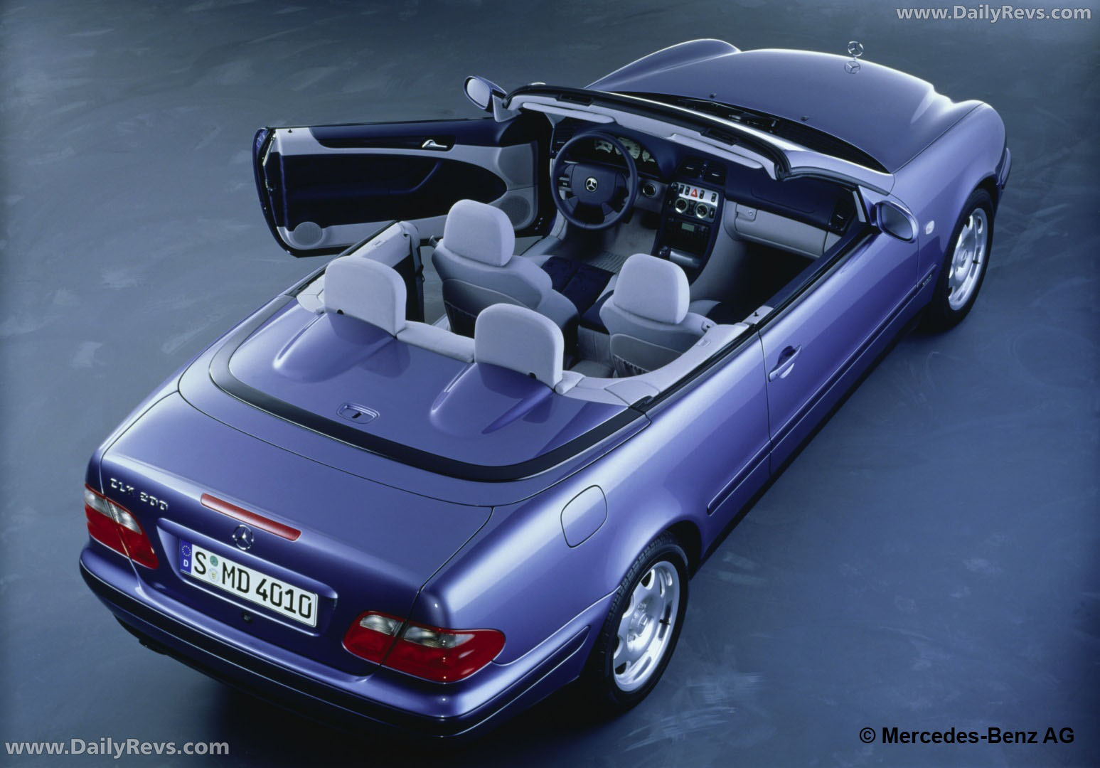 1998 Mercedes-Benz CLK Cabriolet C208 Top View