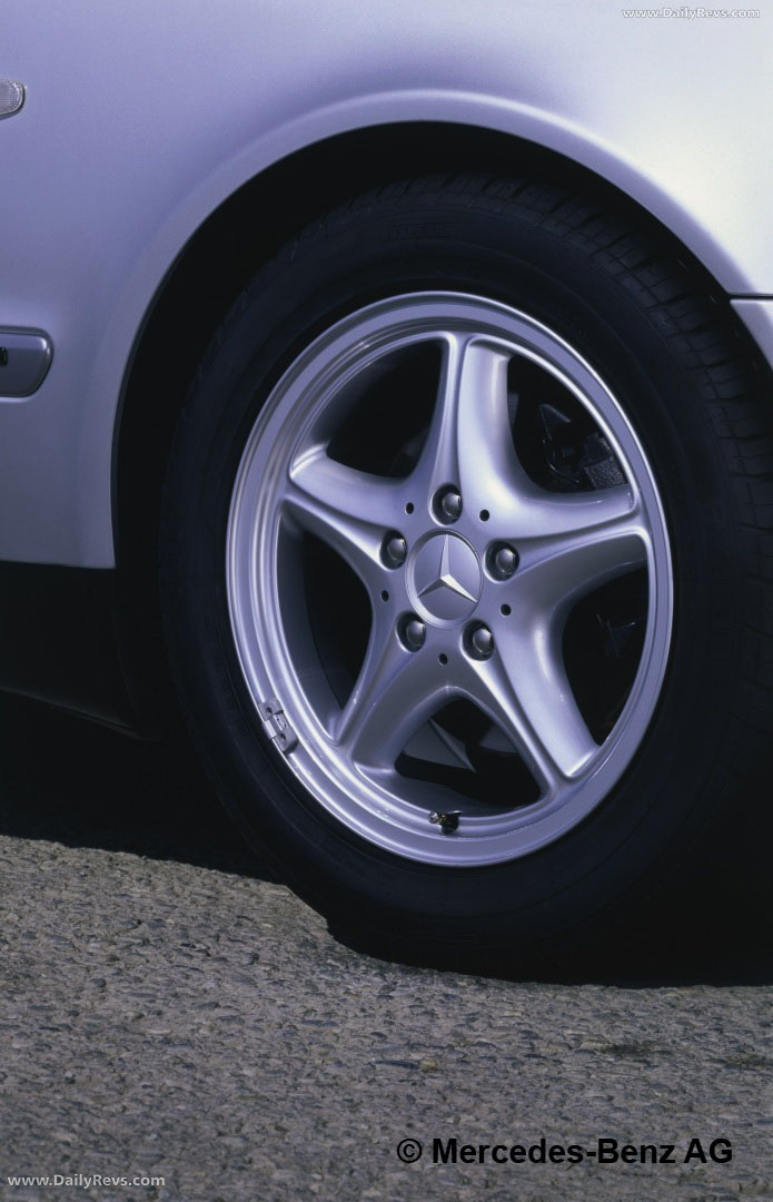 1998 Mercedes-Benz CLK Cabriolet C208 Exterior