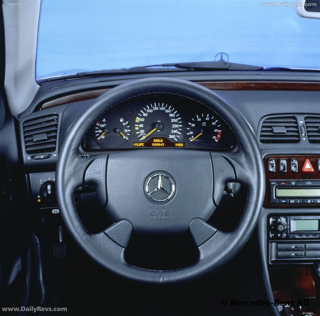 1998 Mercedes-Benz CLK Cabriolet C208 Interior