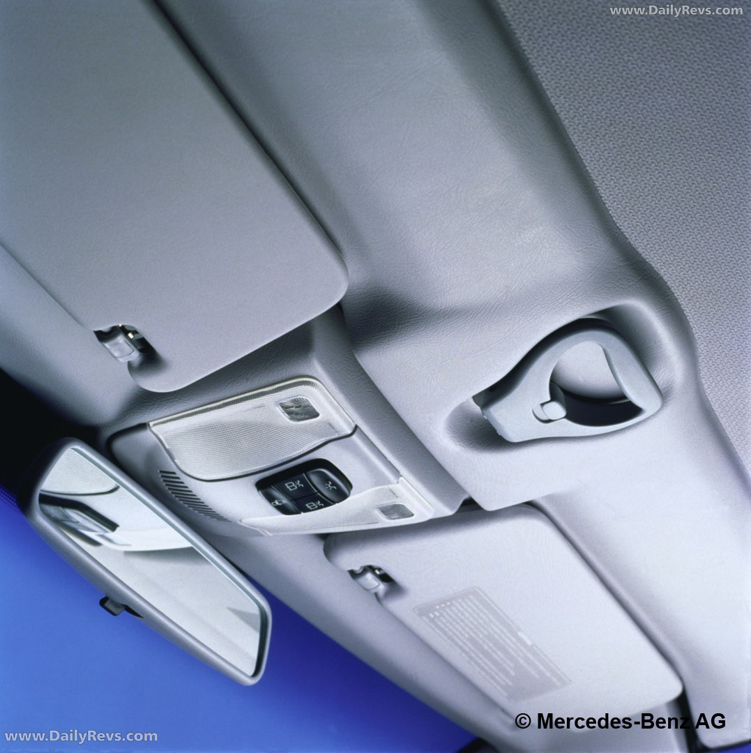 1998 Mercedes-Benz CLK Cabriolet C208 Interior