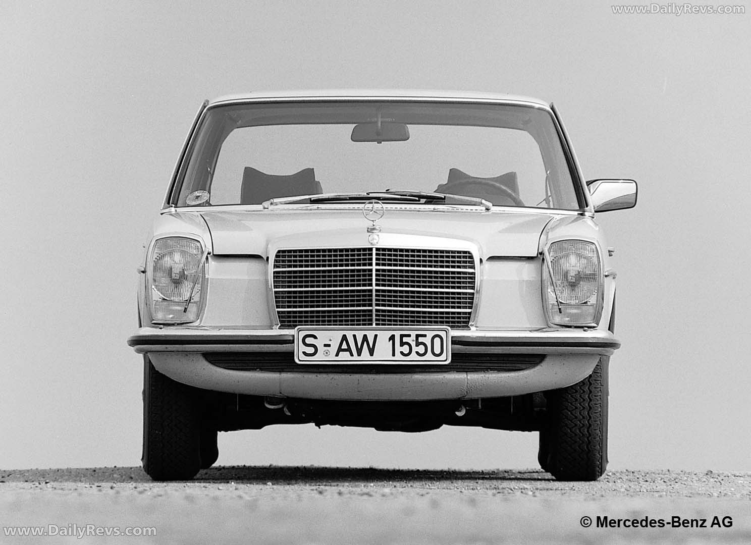 1976 Mercedes-Benz 280 E W123 Front View