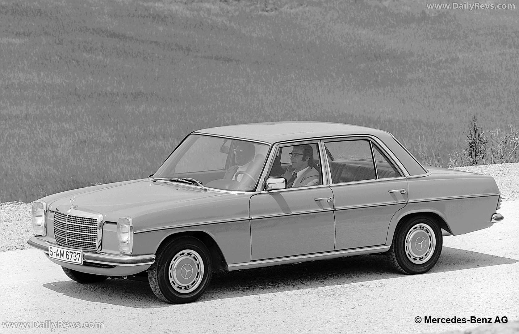 1976 Mercedes-Benz 280 E W123 Top View