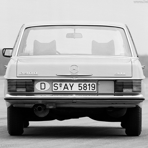 1974 Mercedes-Benz 240 D 3.0 Rear View