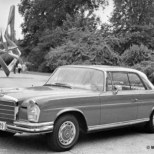 1969 Mercedes-Benz 280 SE 3.5 Coupe W111 Front View