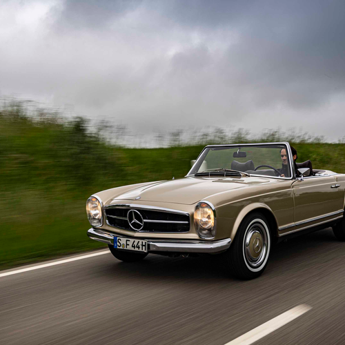 1968 Mercedes-Benz 280 SL Pagoda W113 Front View