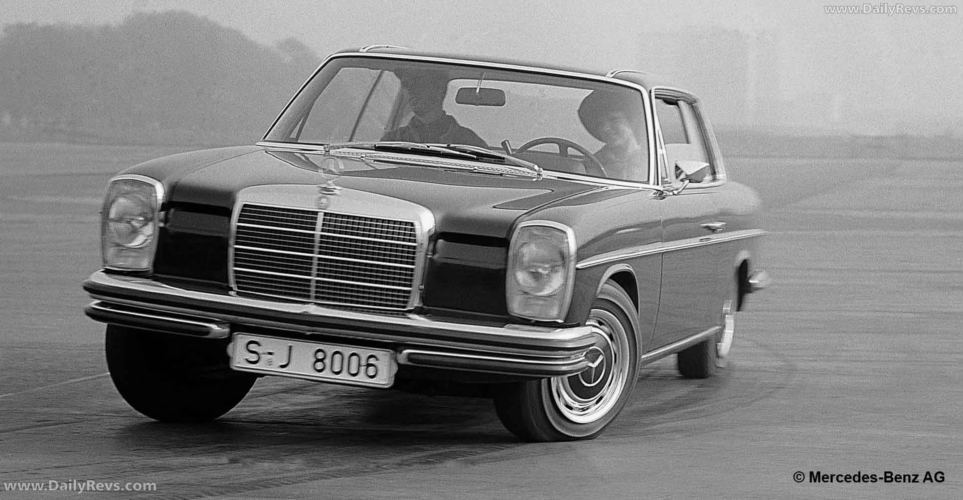 1967 Mercedes-Benz 250C W114 Front View