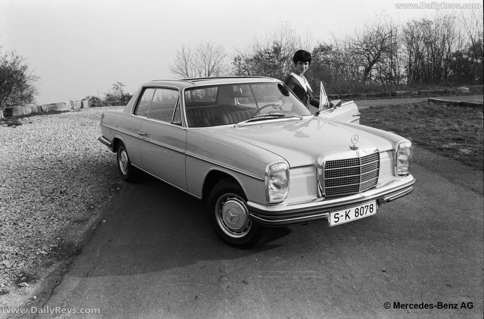1967 Mercedes-Benz 250C W114 Front View