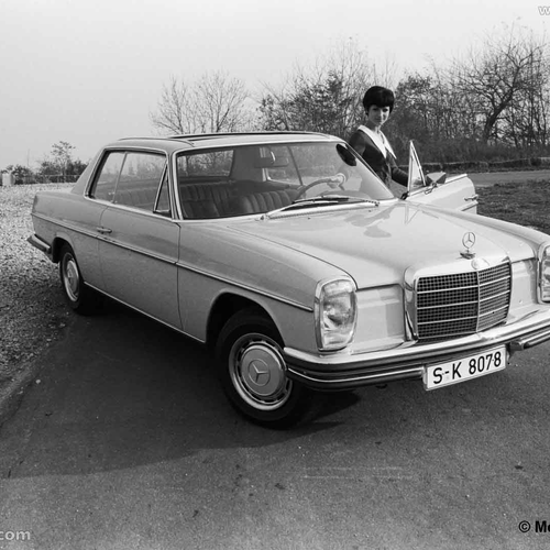 1967 Mercedes-Benz 250C W114 Front View
