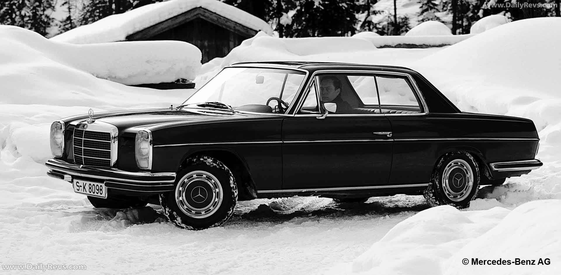 1967 Mercedes-Benz 250C W114 Front View