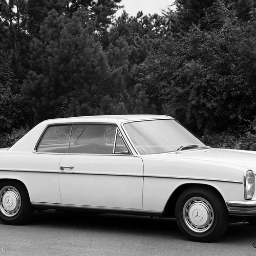 1967 Mercedes-Benz 250C W114 Front View
