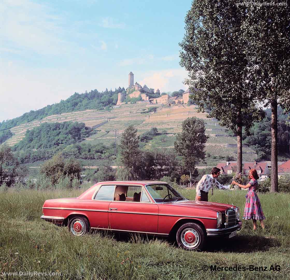 1967 Mercedes-Benz 250C W114 Front View