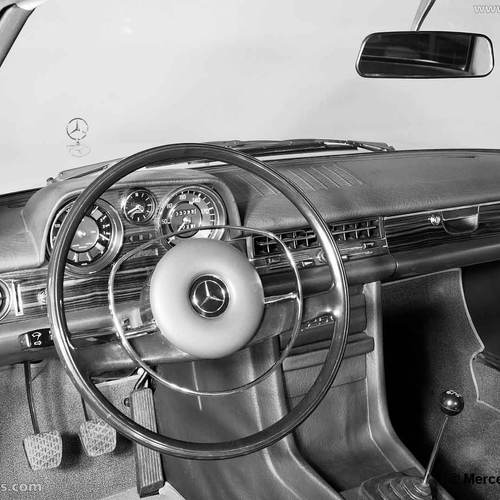 1967 Mercedes-Benz 250C W114 Interior