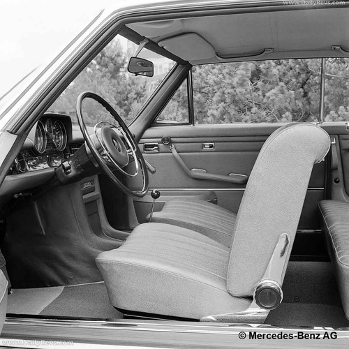 1967 Mercedes-Benz 250C W114 Interior