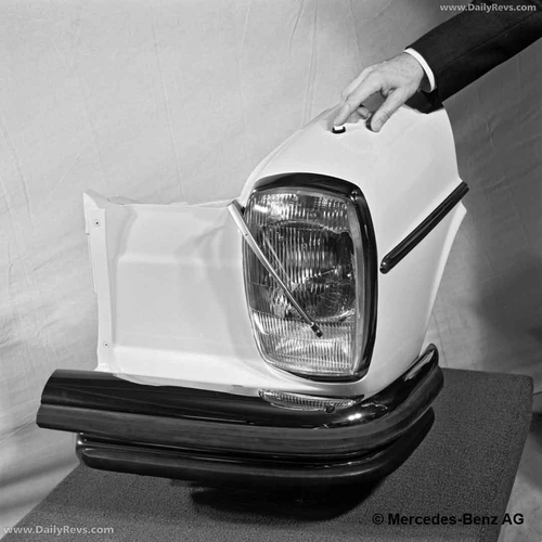1967 Mercedes-Benz 250C W114 Exterior