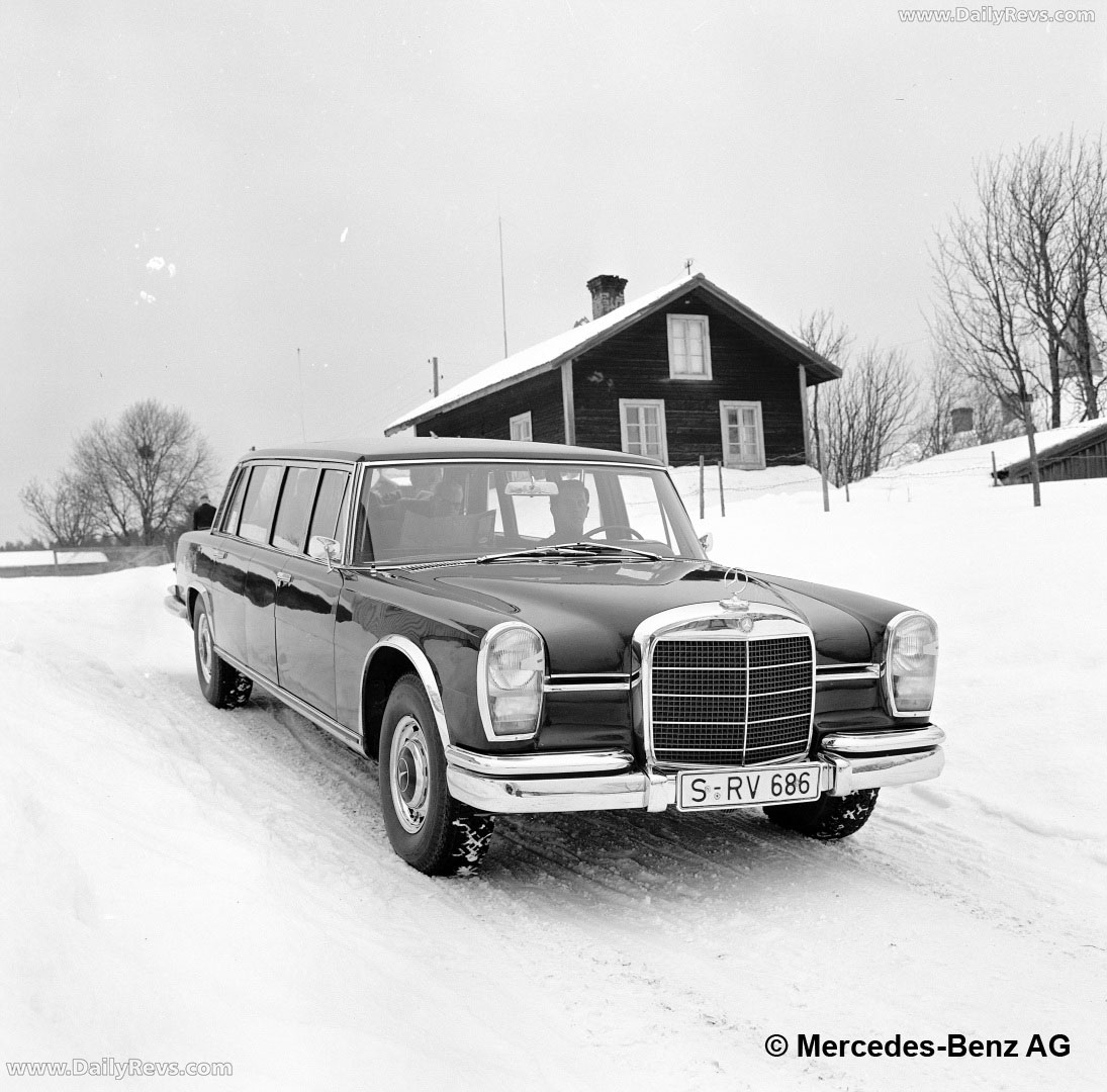 1964 Mercedes-Benz 600 Pullman Limousine W100 Front View