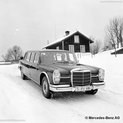 Image of 600 Pullman Limousine W100